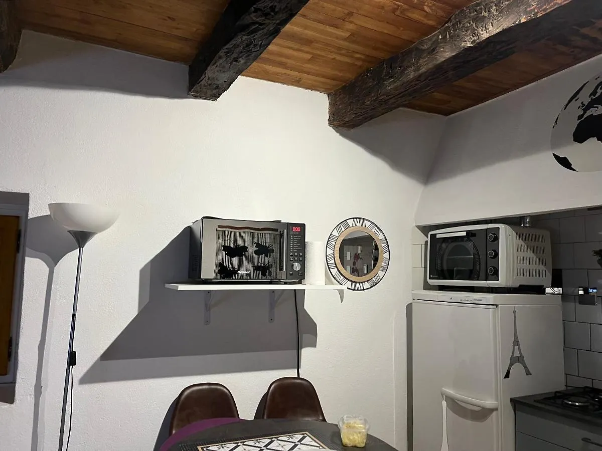 Calme Et Tranquillite Villa Pern 0*,  France
